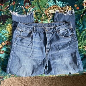 American Eagle Distressed Hi-Rise Girlfriend Blue Jeans size 16 short